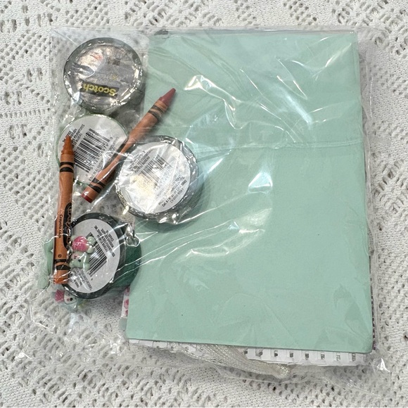 DIY Junk Journal Mystery Surprise Kit - ‘Green’ - Vintage Ephemera 100 + PIECES - Picture 4 of 5